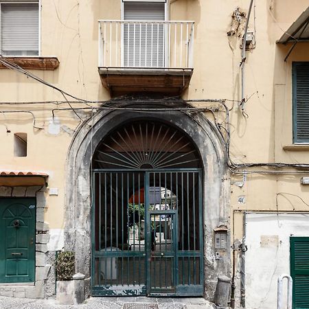 Vita Napoletana نابولي المظهر الخارجي الصورة